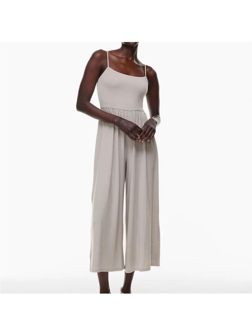 Wilfred Aritzia Jumpsuit Women’s medium lighy wide Leg Feminine Date Night Flow